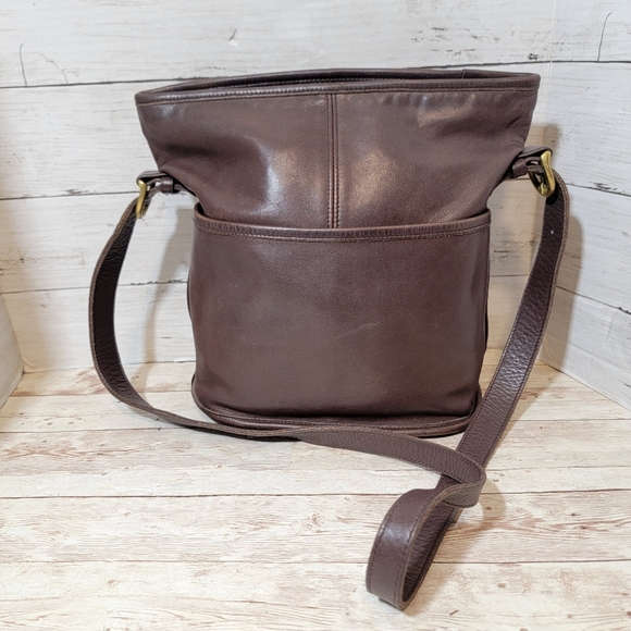 Coach 90s Vintage Bleeker Bucket Bag in brown - Picture 2 of 14